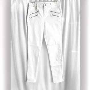 Wossino women's jeans. White denim. Size 6/28-R. High rise, skinny